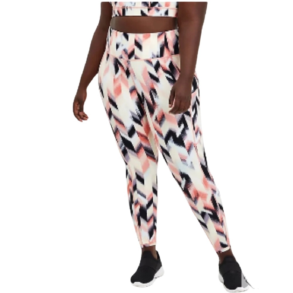 Torrid Active Full Length Arrow Print Leggings. 5/5X/28